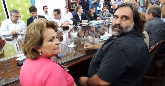 Docentes harán encuestas en las escuelas para ver si vuelven al paro