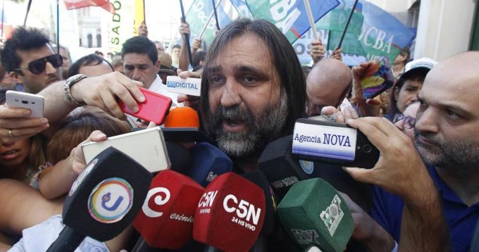 Docentes profundizarán plan de lucha si no avanza la negociación