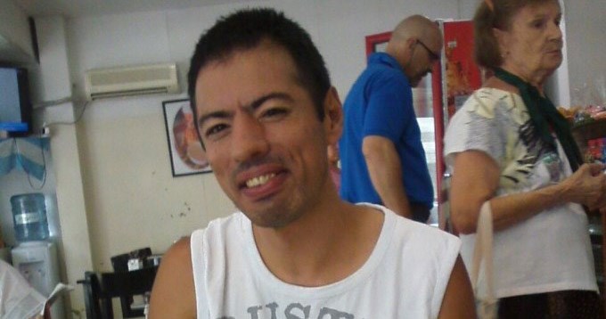 Tiene retraso madurativo y sufre múltiples maltratos