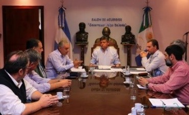 PEPPO ANUNCIÓ NUEVA CANCHA DE HOCKEY “PARA PONER AL CHACO EN LOS NIVELES MÁS ALTOS DE COMPETENCIA”