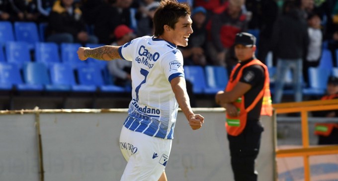 El Tomba goleó a Vélez en Mendoza