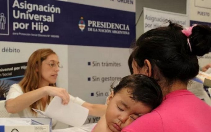Créditos para beneficiarios de AUH y pensiones