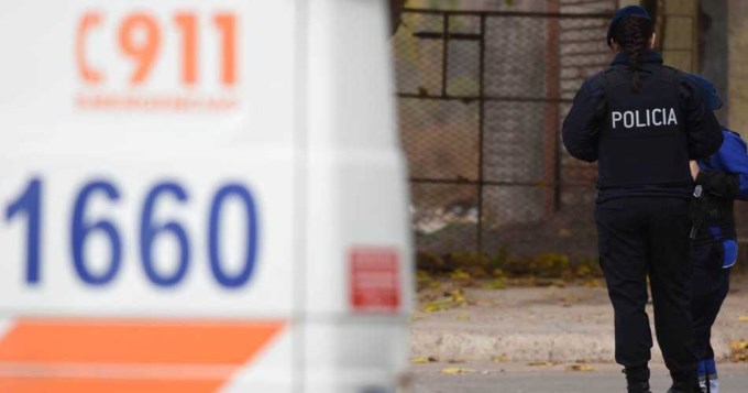 Dejó a su hijito con un nene para irse a bailar y se murió