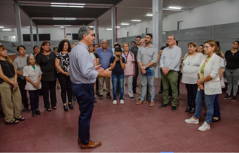 Capitanich cruzó a Zdero: 