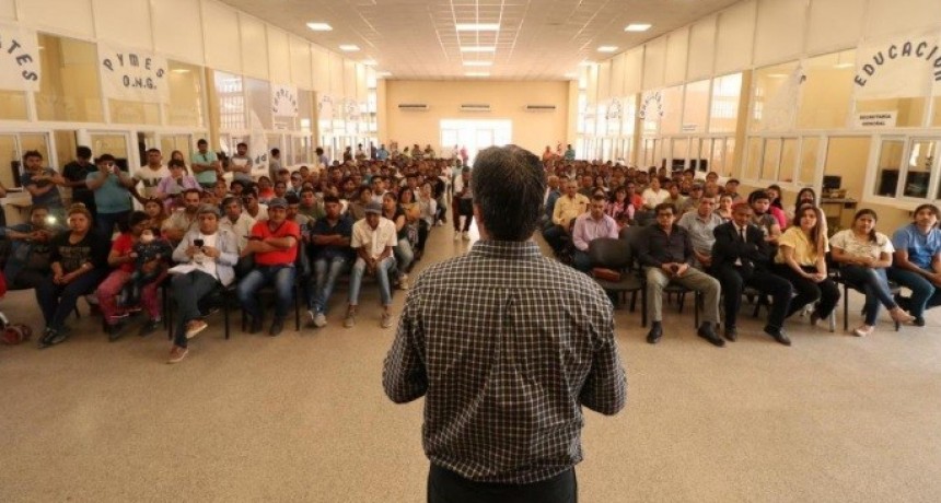 Capitanich llevó las propuestas de reforma constitucional a Taco Pozo,También agradeció el apoyo en las PASO.