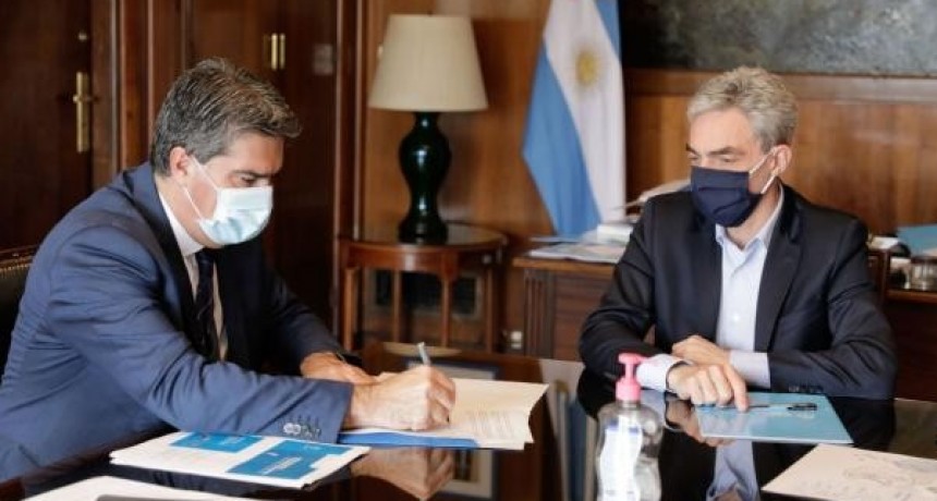 Capitanich gestionó fondos ante Nación para avanzar con la renovación de las terminales de ómnibus