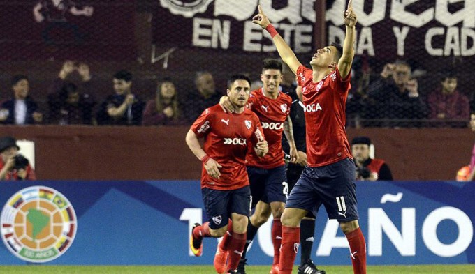 Con todo a su favor, Independiente enfrenta a Lanús para seguir copándose