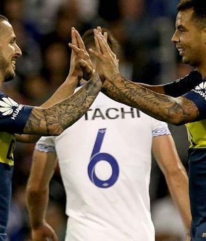 Boca bailó a Vélez en Liniers y sigue en la punta