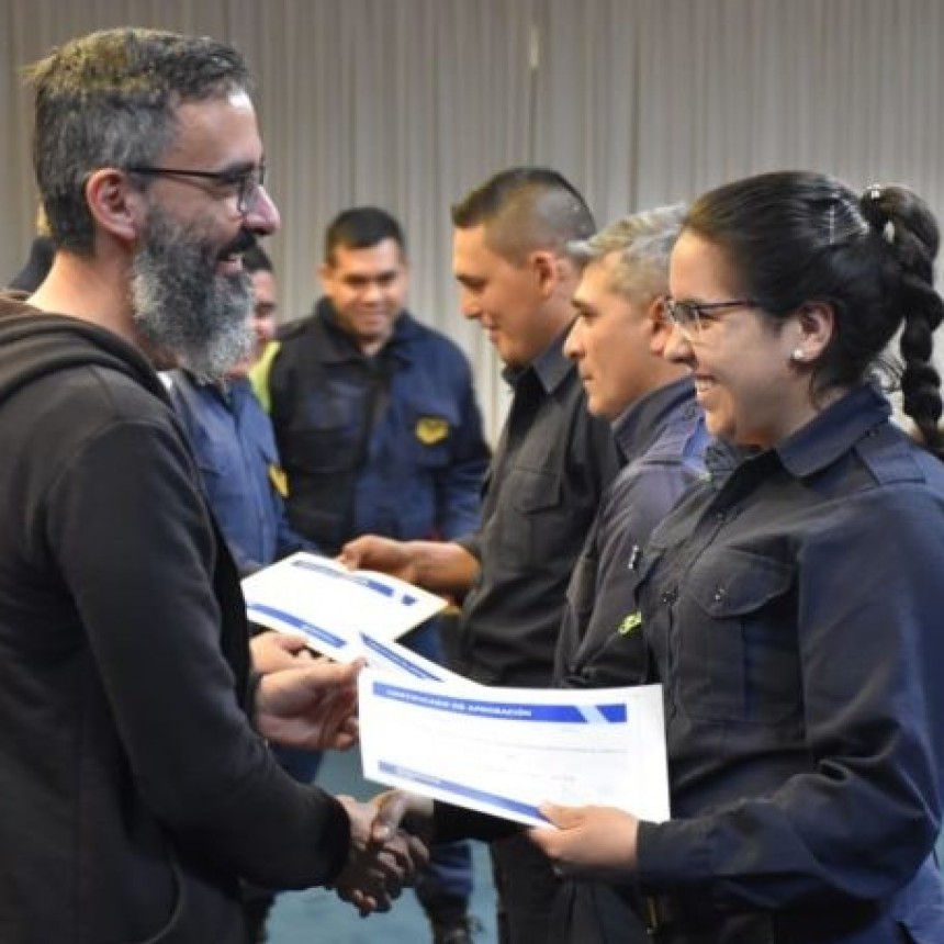 Entrega de certificados a Operadores en Seguridad Vial | Daniel Chorvat: “Estos cursos cumplen el objetivo de reforzar la seguridad mediante la formación del recurso humano, la incorporación de tecnologías y nuevas infraestructuras”