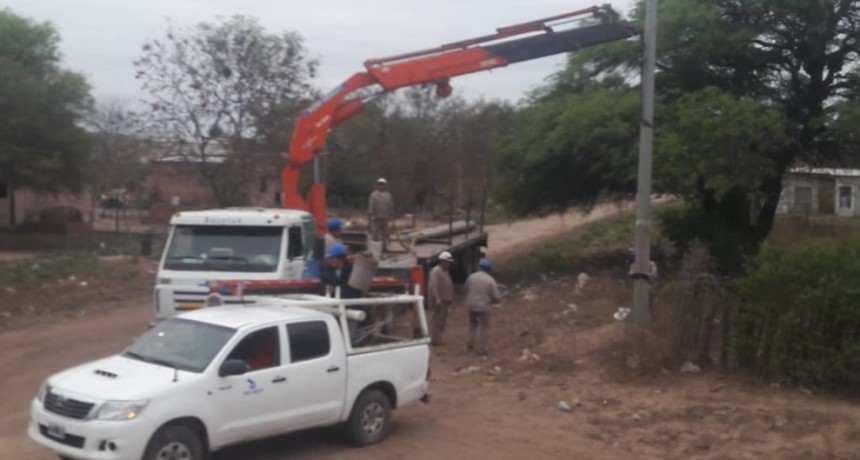 INSTALACIÓN DE COLUMNAS DE FIBRA DE VIDRIO 