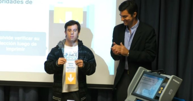 Inadi fijó postura en la promo de Urtubey con chico Down