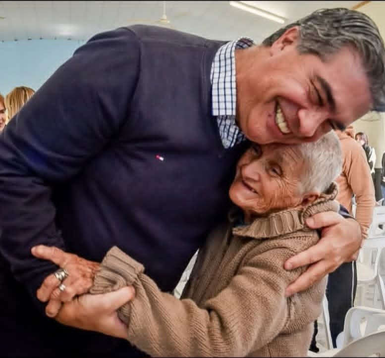 Bullrich en la lona Capitanich asumirá como Senador, el intento de LLA no prosperó en Comisión