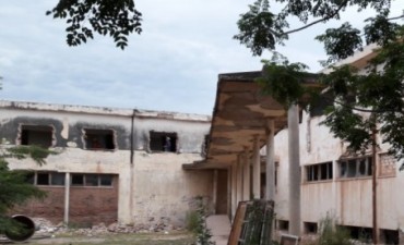DEMOLICIÓN DEL VIEJO HOSPITAL 